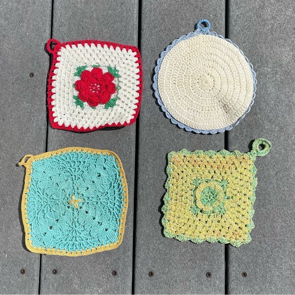 Vintage Crocheted Pot Holders - Set Of 4  - hand made